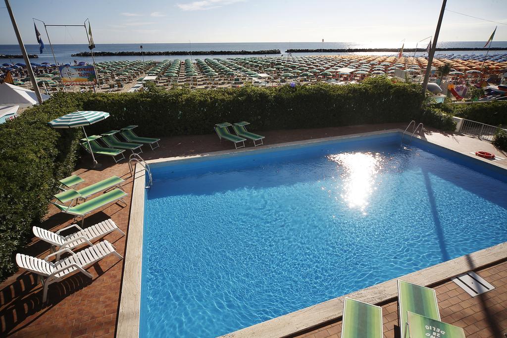 Hotel Villa Sole Resort Bellaria-Igea Marina Exteriör bild