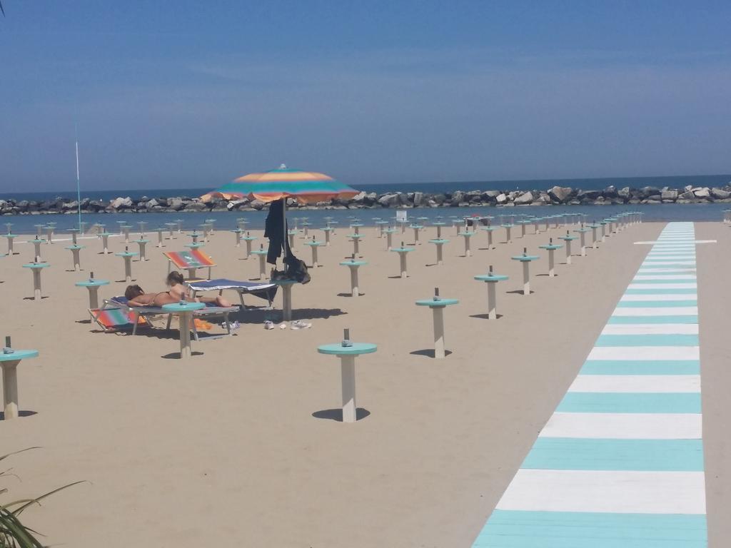 Hotel Villa Sole Resort Bellaria-Igea Marina Exteriör bild