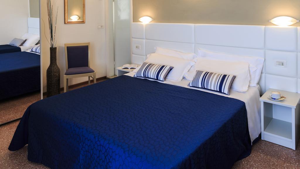 Hotel Villa Sole Resort Bellaria-Igea Marina Exteriör bild