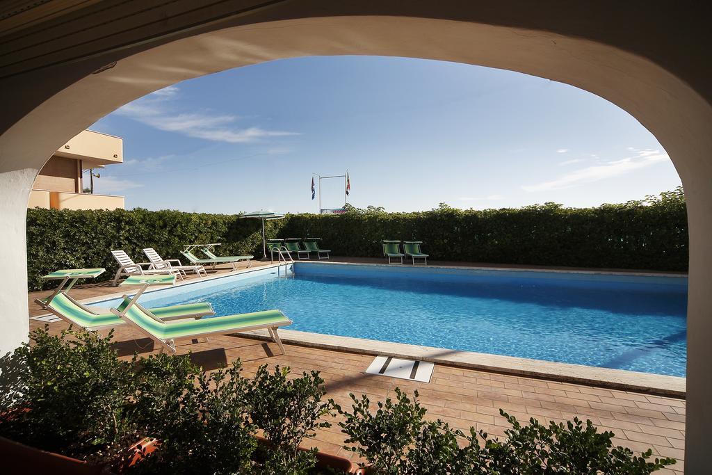 Hotel Villa Sole Resort Bellaria-Igea Marina Exteriör bild
