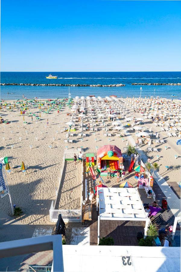 Hotel Villa Sole Resort Bellaria-Igea Marina Exteriör bild
