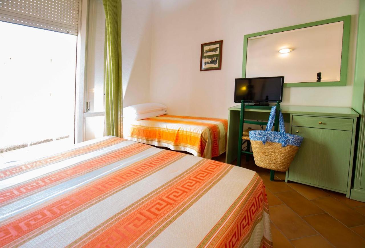 Hotel Villa Sole Resort Bellaria-Igea Marina Exteriör bild