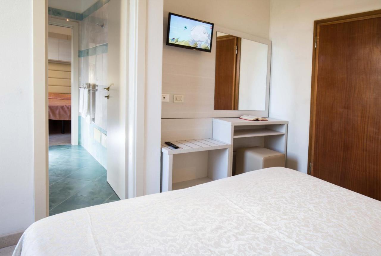 Hotel Villa Sole Resort Bellaria-Igea Marina Exteriör bild