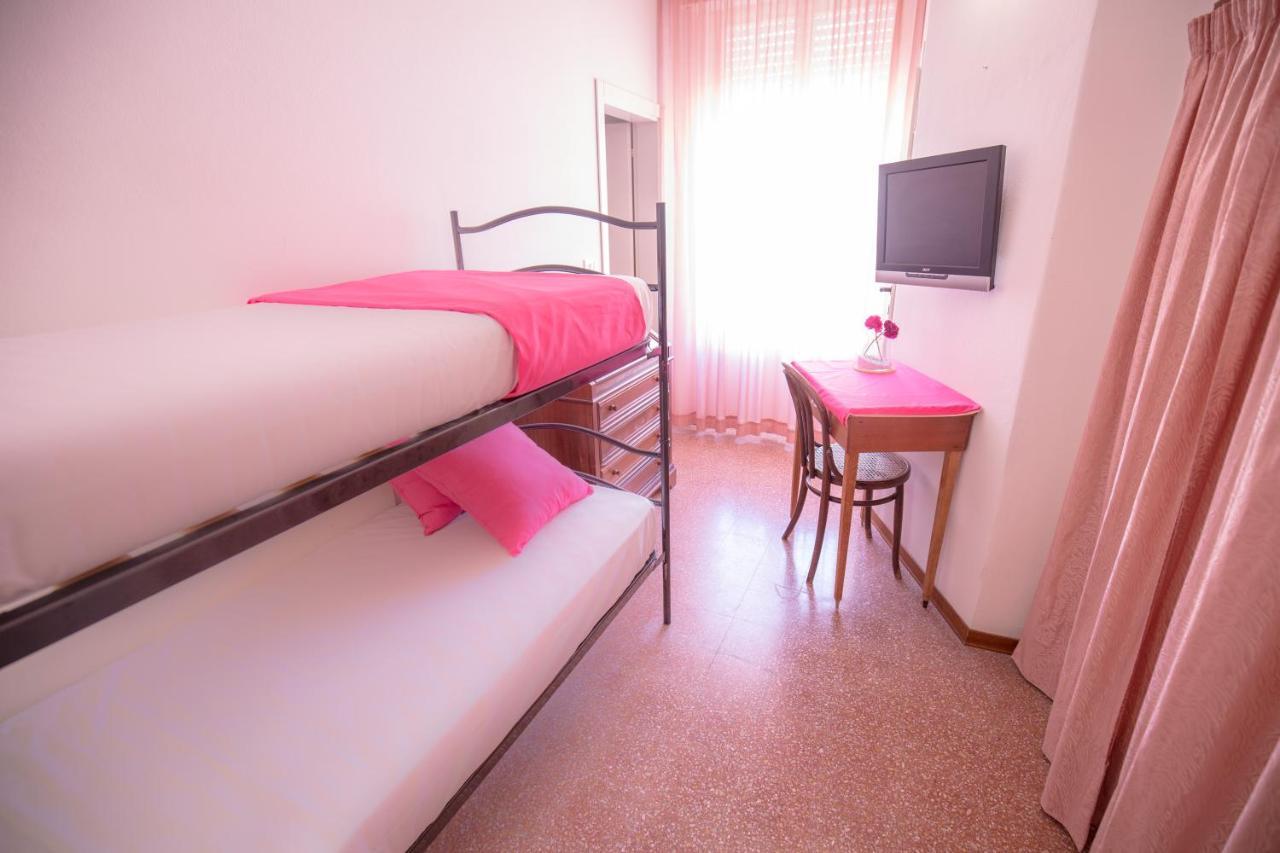 Hotel Villa Sole Resort Bellaria-Igea Marina Exteriör bild